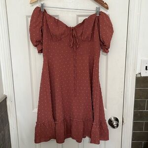 Women’s size large off the shoulder gorgeous mauve pink dress.